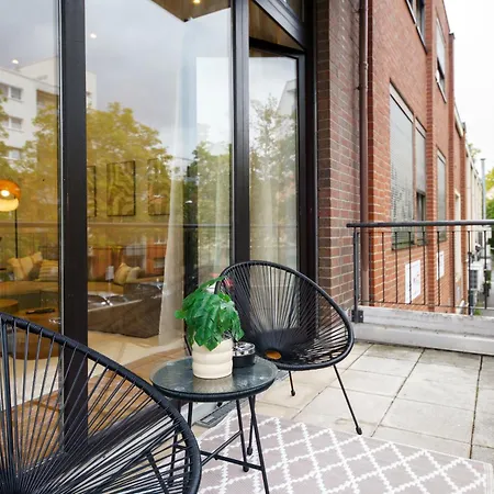 아파트 Luxerioeses 3 L Terrasse L Kueche L Balkon L Parkplatz L Netflix L 125 M2 비스바덴