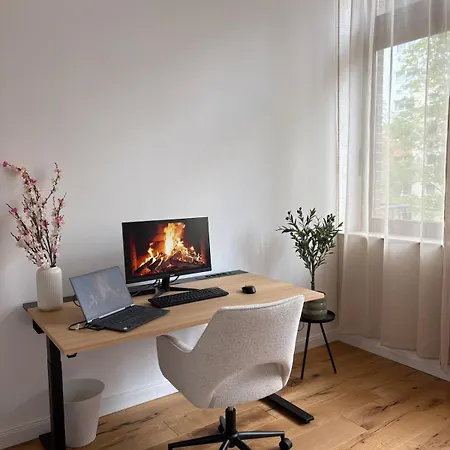 Luxurioeses 3-Zimmer-Apt I Terrasse I Familienfreundlich I Kueche I Netflix I Kostenloser Parkplatz I 125 M2 Lejlighed