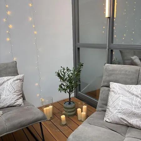 Luxurioeses 3-zimmer-apt I Terrasse I Familienfreundlich I Kueche I Netflix I Kostenloser Parkplatz I 125 M2