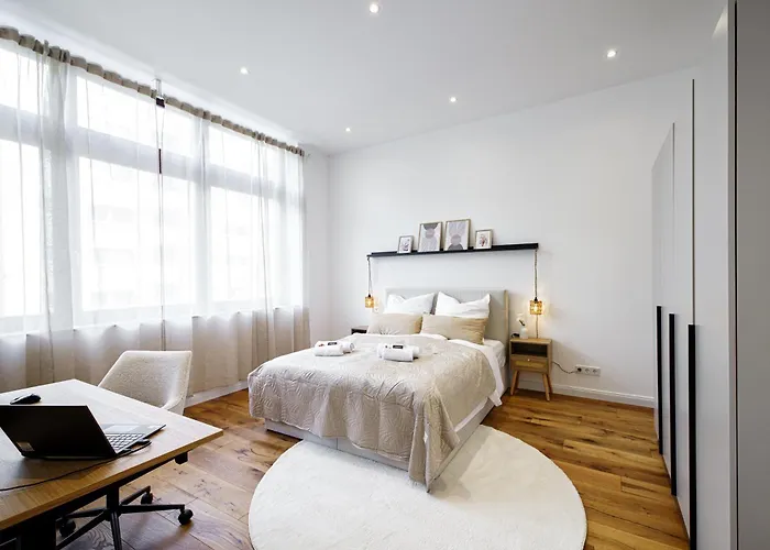 Luxerioeses 3 L Terrasse L Kueche L Balkon L Parkplatz L Netflix L 125 M2 شقة