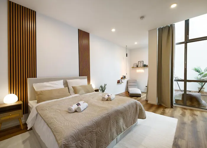 شقة Luxerioeses 3 L Terrasse L Kueche L Balkon L Parkplatz L Netflix L 125 M2 فيسبادن