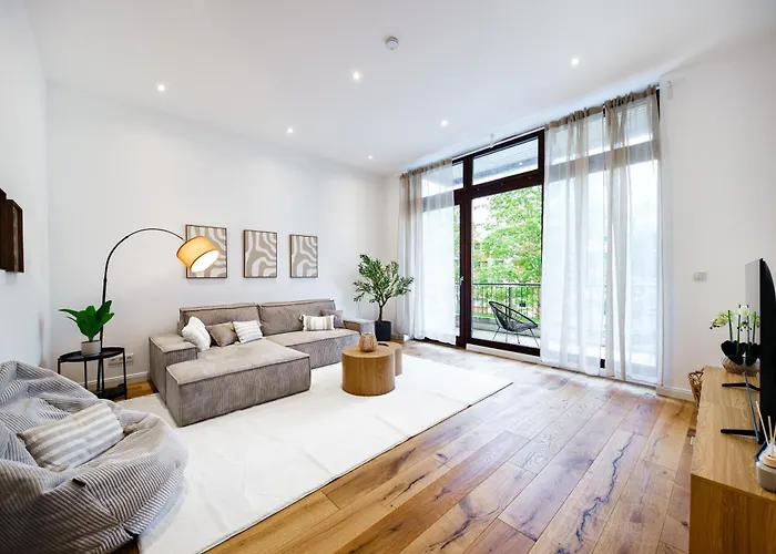 Luxerioeses 3 L Terrasse L Kueche L Balkon L Parkplatz L Netflix L 125 M2 شقة