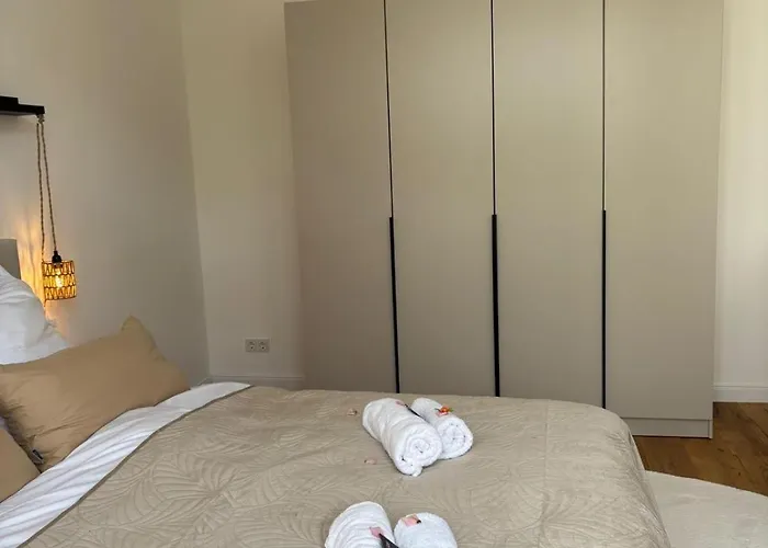 Luxerioeses 3 L Terrasse L Kueche L Balkon L Parkplatz L Netflix L 125 M2 فيسبادن