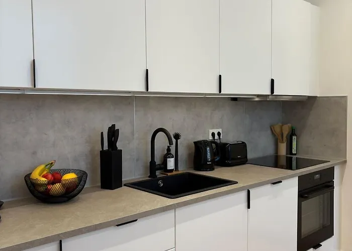 Luxerioeses 3 L Terrasse L Kueche L Balkon L Parkplatz L Netflix L 125 M2